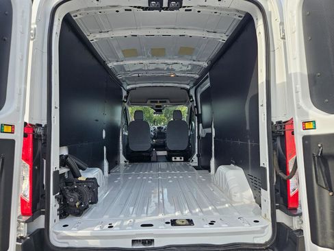 Used 2016 Ford Transit 250 148 Medium Roof RWD image 19