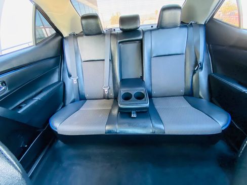 Used 2017 Toyota Corolla SE w/ Carpet Mat Package (TMS) FWD image 26