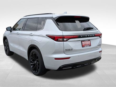 New 2026 Nissan Rogue Platinum AWD/4WD image 10