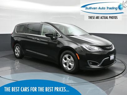 Used 2017 Chrysler Pacifica Touring Plus