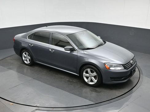 Used 2014 Volkswagen Passat 1.8T Wolfsburg Edition image 52