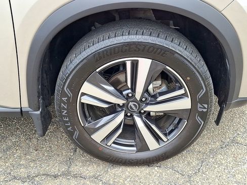 Used 2023 Nissan Rogue Platinum w/ Platinum Premium Package image 9