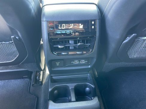 Used 2025 Jeep Grand Cherokee L Altitude RWD image 27