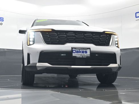 Used 2024 Kia Sorento S w/ Panoramic Sunroof Package image 41