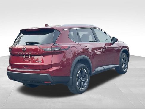 Certified 2024 Nissan Rogue SV w/ SV Premium Package AWD/4WD image 4