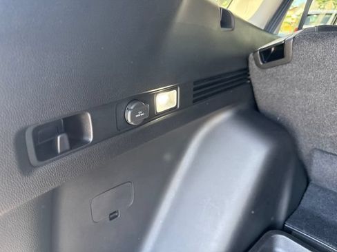 Used 2024 Honda CR-V EX image 43