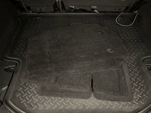 Used 2018 Jeep Wrangler Unlimited Sahara w/ Dual Top Group image 25