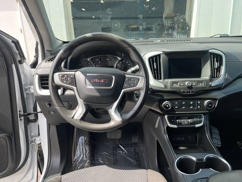 Used 2023 GMC Terrain SLE FWD image 13