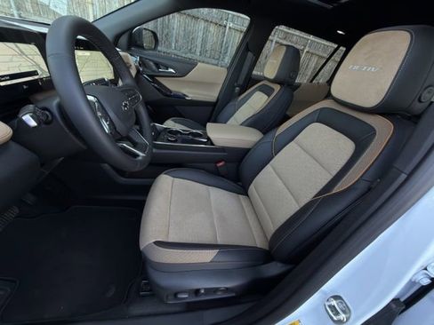 New 2026 Chevrolet Equinox ACTIV w/ Convenience Package III image 18