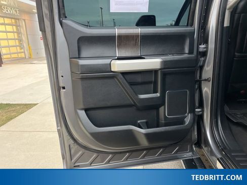 Used 2021 Ford F250 Lariat image 19