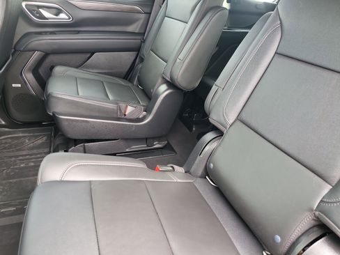 Used 2022 Chevrolet Tahoe Z71 w/ Luxury Package image 8