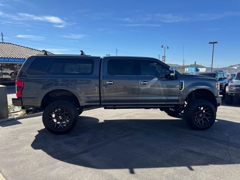 Used 2017 Ford F350 Platinum w/ Platinum Ultimate Package image 2