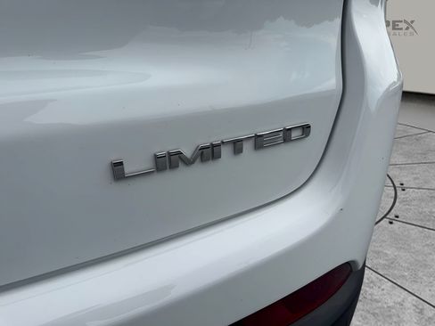 Used 2025 Jeep Compass Limited AWD/4WD image 20