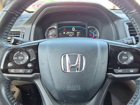 Used 2019 Honda Pilot Touring image 10