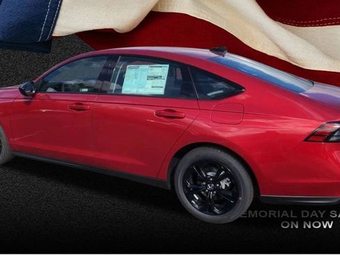 Certified 2025 Honda Accord SE image 6