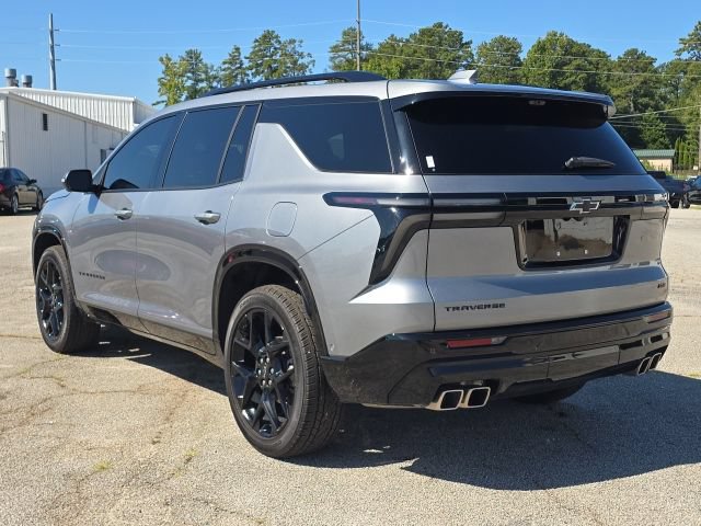 Used 2025 Chevrolet Traverse RS FWD image 3