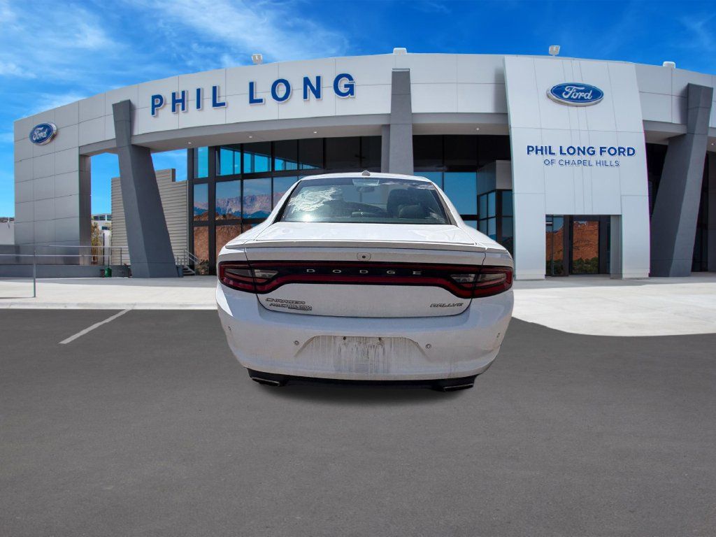 Used 2015 Dodge Charger SXT w/ AWD Premium Group image 4