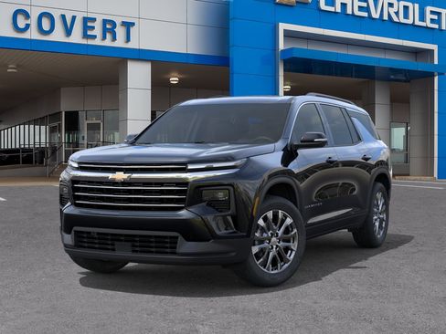 New 2026 Chevrolet Traverse LT w/ Sun and Wheel Package FWD image 6