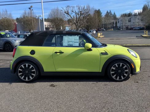 Certified 2023 MINI Cooper S w/ Signature Upholstery Package image 7