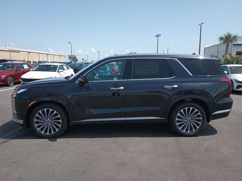 Used 2024 Hyundai Palisade Calligraphy image 13