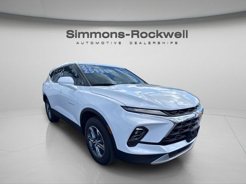 Used 2025 Chevrolet Blazer LT AWD/4WD image 6