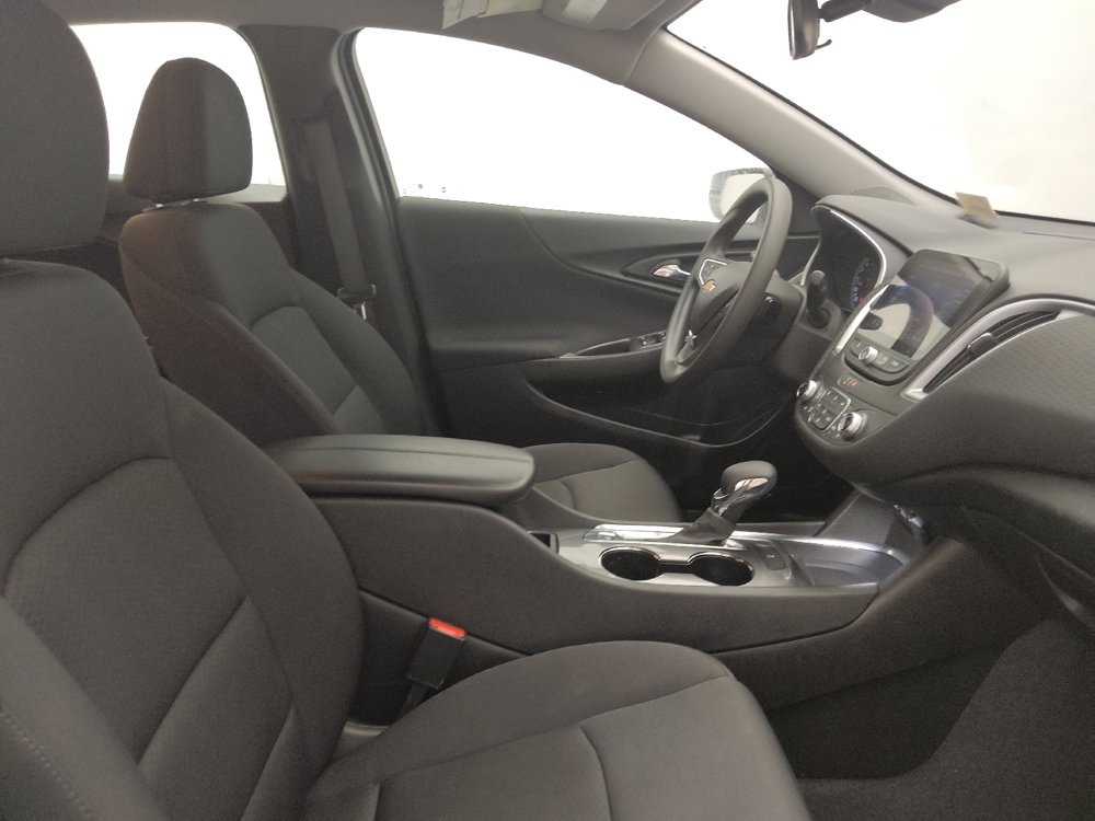 Used 2023 Chevrolet Malibu LT FWD image 21