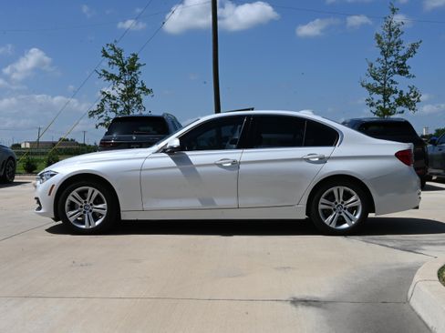 Used 2018 BMW 330i Sedan RWD image 6
