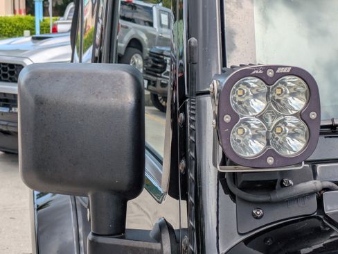 Used 2014 Jeep Wrangler Sahara w/ Connectivity Group AWD/4WD image 10