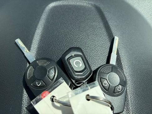 Used 2013 Ford Escape SE FWD image 25