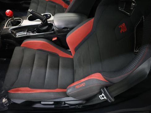 Used 2019 Ford Mustang Shelby GT350R w/ GT350R Equipment Group 920A RWD image 80