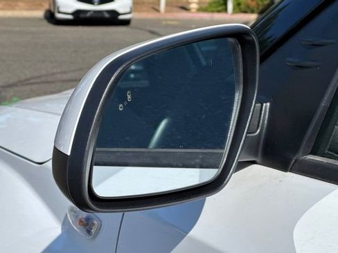 Used 2025 Hyundai Venue SEL FWD image 52