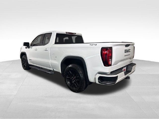 Used 2021 GMC Sierra 1500 Elevation w/ LPO, Elevation Black Package AWD/4WD image 3