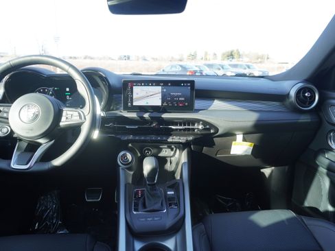 New 2024 Alfa Romeo Tonale Veloce image 2