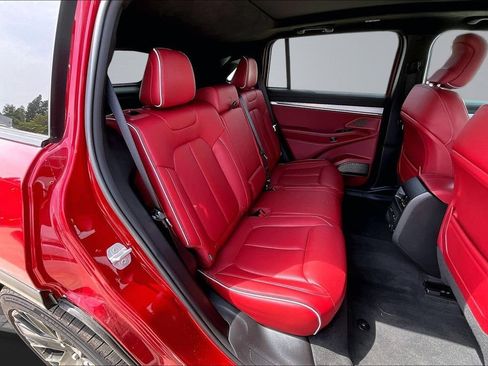 Used 2024 Jeep Wagoneer Launch Edition AWD/4WD image 18
