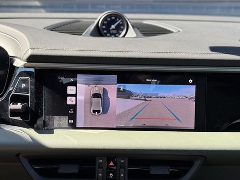 New 2025 Porsche Macan 4 Electric image 25