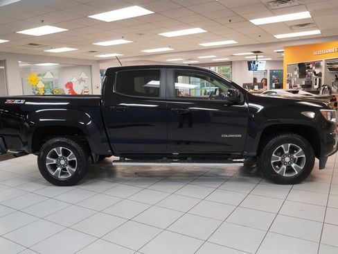 Used 2016 Chevrolet Colorado Z71 AWD/4WD image 12