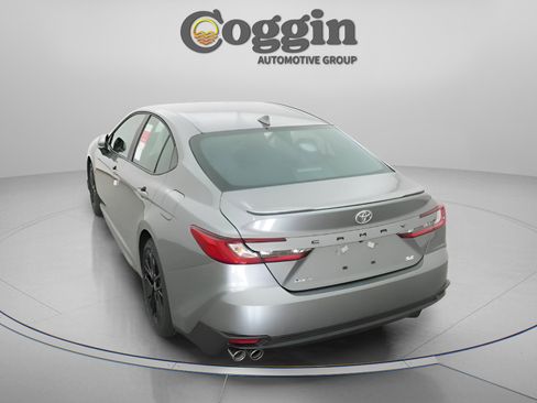 New 2026 Toyota Camry SE FWD image 11
