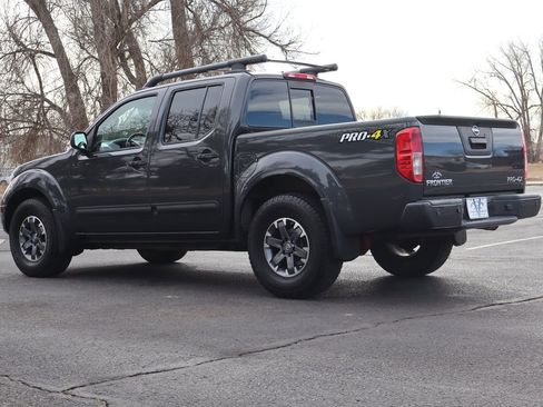 Used 2015 Nissan Frontier PRO-4X image 7