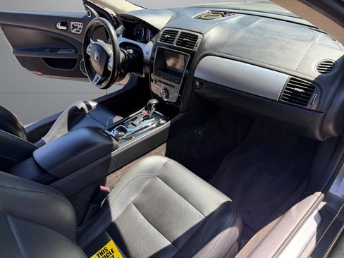 Used 2009 Jaguar XKR R RWD image 12