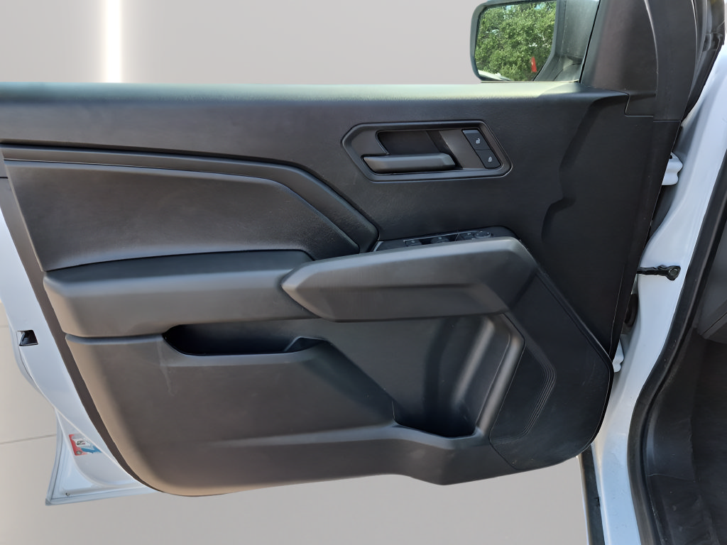 Used 2024 Chevrolet Colorado W/T RWD image 16