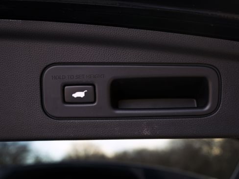 Used 2023 Acura MDX SH-AWD w/ Technology Package image 52