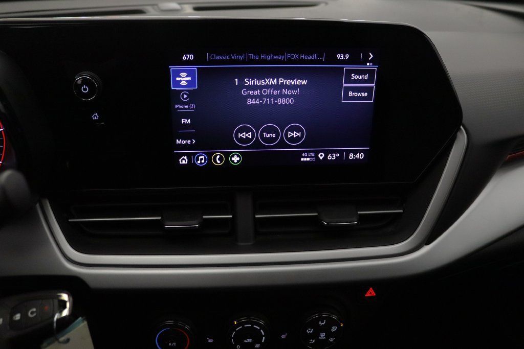 Used 2024 Chevrolet Trax RS w/ Driver Confidence Package FWD image 25