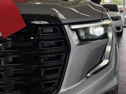 Used 2024 GMC Acadia AT4 w/ Luxury Package AWD/4WD image 22
