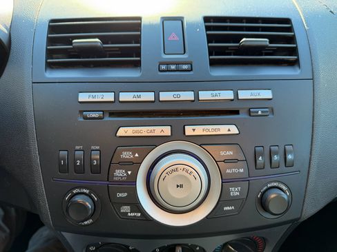 Used 2010 MAZDA MAZDA3 s Sport image 32