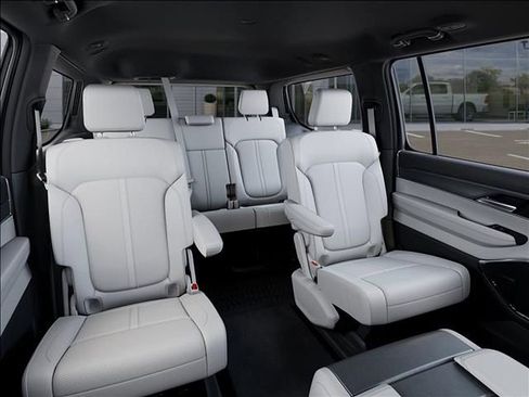 New 2026 Jeep Grand Wagoneer 4WD image 15