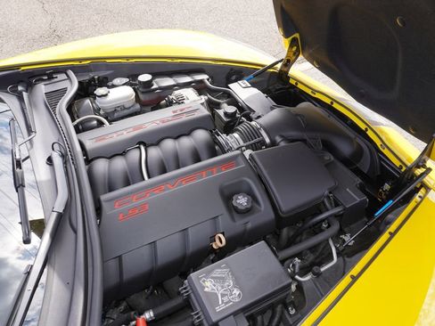 Used 2008 Chevrolet Corvette Coupe w/ Preferred Equipment Group RWD image 27