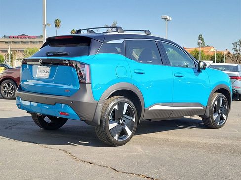 New 2026 Nissan Kicks SR w/ Illumination Package image 2