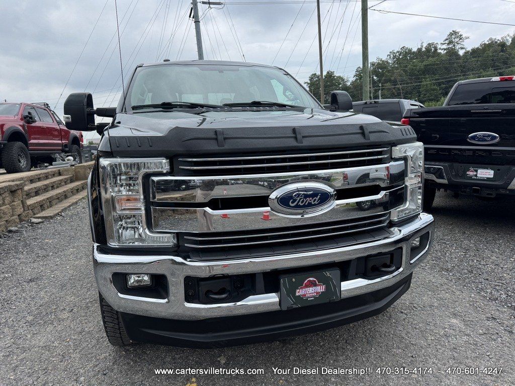 Used 2017 Ford F250 Lariat w/ Lariat Value Package AWD/4WD image 4
