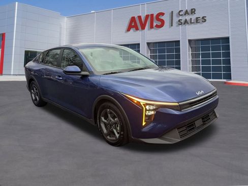 Used 2025 Kia K4 LXS image 3