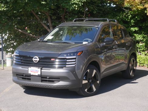 New 2026 Nissan Kicks SR w/ SR Premium Package image 2